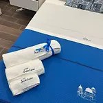 Santorini Bed & Breakfast *