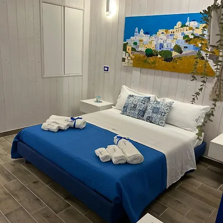 Alojamento de Acomodação e Pequeno-almoço Santorini Scalea
