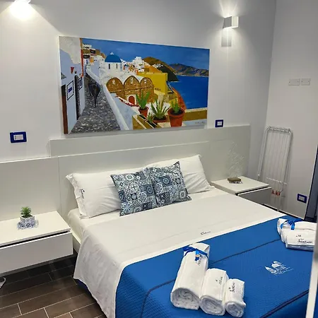Santorini 4*