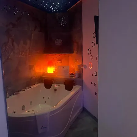 לינה וארוחת בוקר Santorini *
